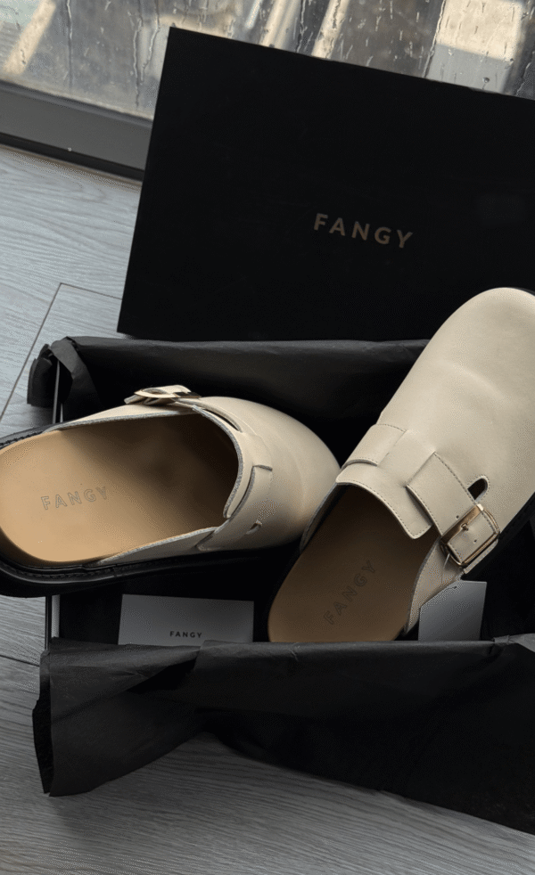 THE SINGLESTRAP BEIGE SANDALS - Ảnh 6