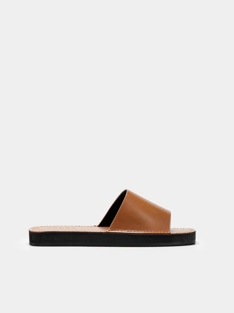 SQUARE SLIDES BROWN | VERSION 2025